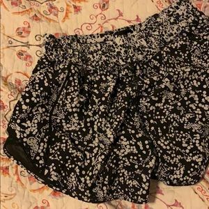 Lululemon Women’s Hotty Hot Short II